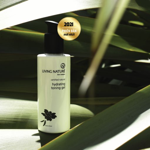 Toner cấp ẩm da dầu mụn Living Nature Hydrating Toning Gel 120ml 1